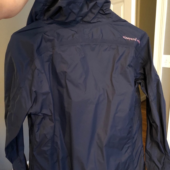 Vineyard Vines rain jacket - Picture 2 of 3